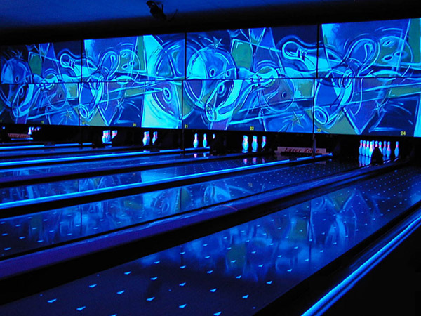Red Sun String Bowling Equipment